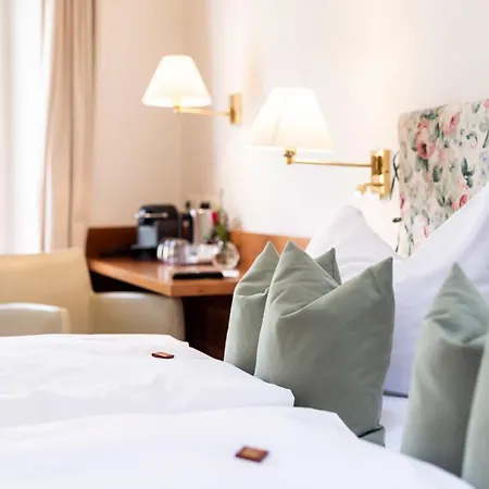 Wolf Hotel 4*