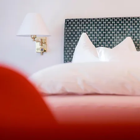 Hotell Wolf 4*