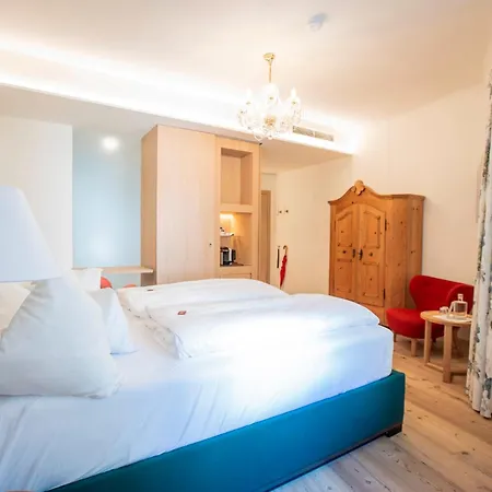 Wolf Hotell