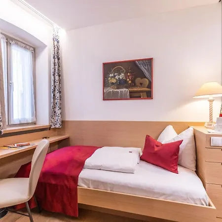 Wolf 4* Salisburgo